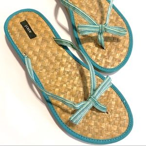 ⭐️HP⭐️ NWOT “J CREW” FLIP FLOPS TEAL WITH RIBBON BOW & WOVEN FLAT SOLE, SIZE 8